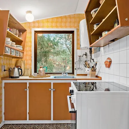 2 Bedroom Pet Friendly In