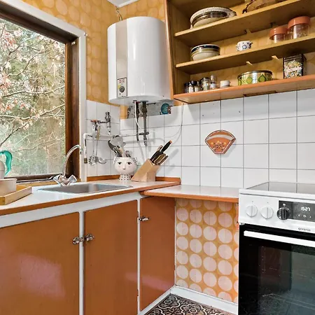 Holiday home 2 Bedroom Pet Friendly In