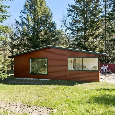 Holiday home 2 Bedroom Pet Friendly In