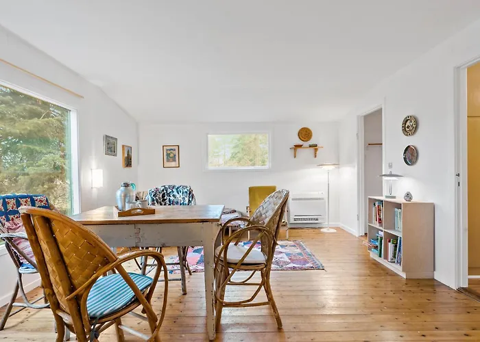 Casa de Férias 2 Bedroom Pet Friendly In *